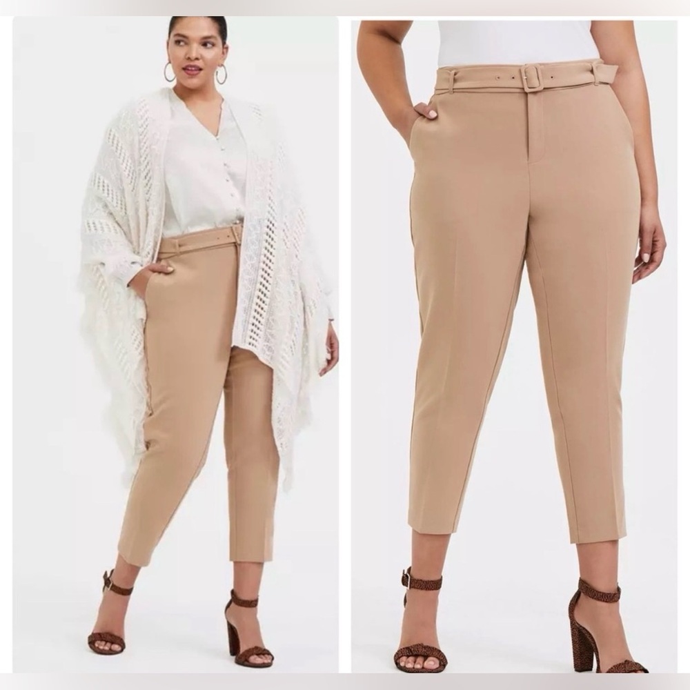 TORRID STUDIO CROPPED PANTS